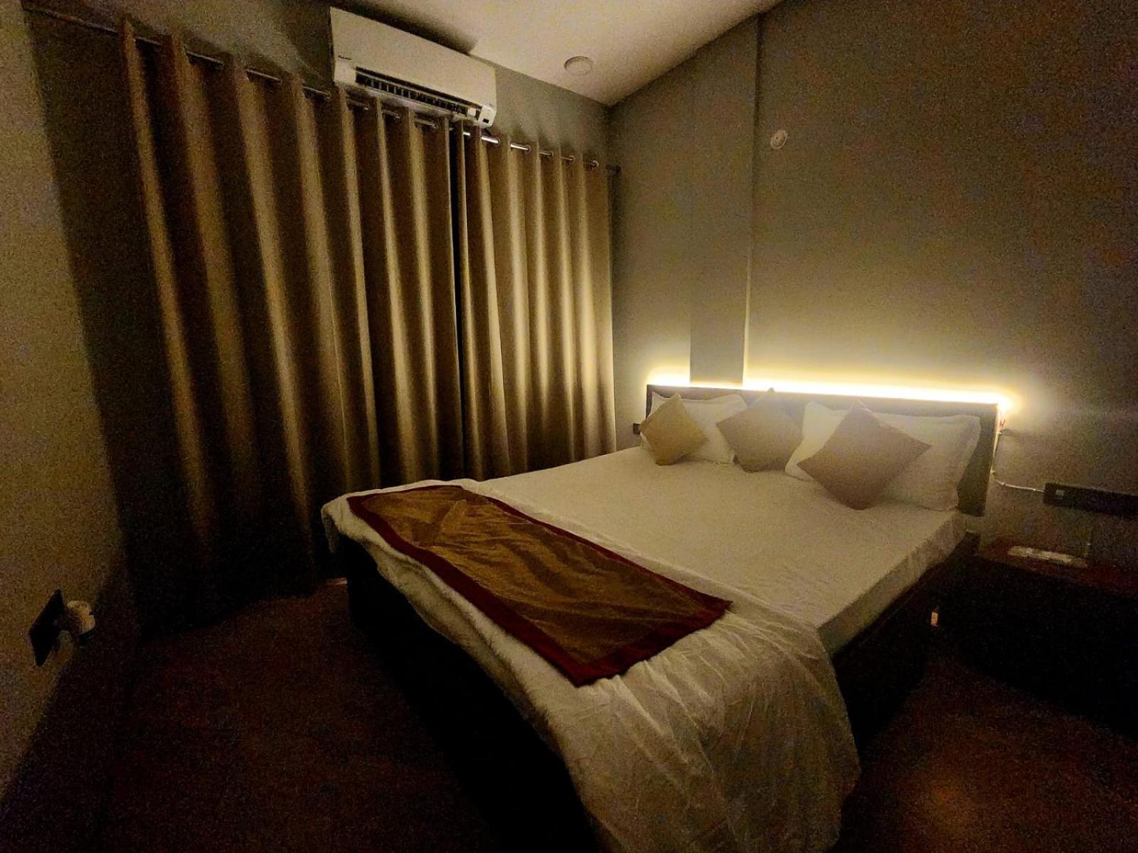 Genz Villa Ll Swimming Pool Ll Ac Ll Bbq Ll 2Bhk Lonavla Exterior foto